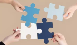 piezas de puzzle que encajan